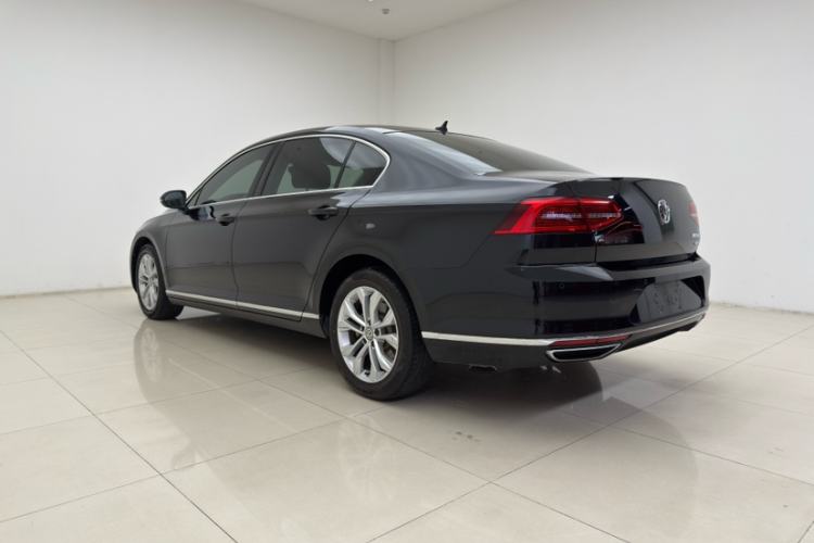 Used Volkswagen Magotan 2019 330TSI DSG Luxury Version China VI Standard Exterior 2