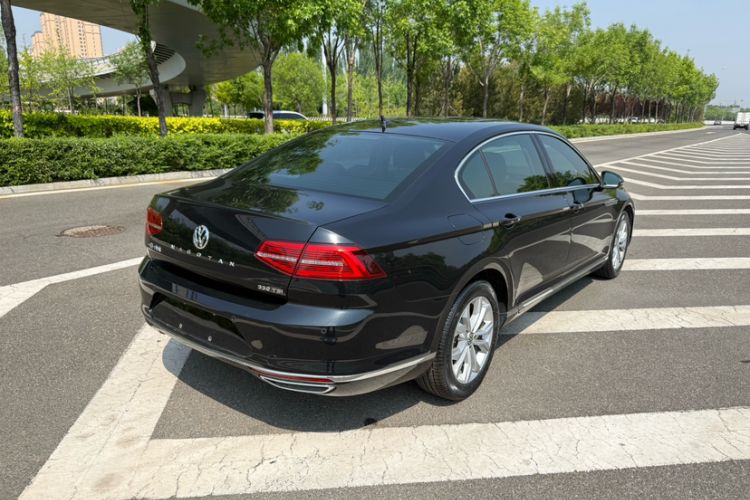 Used Volkswagen Magotan 2019 330TSI DSG Luxury Version China VI Standard Exterior 2