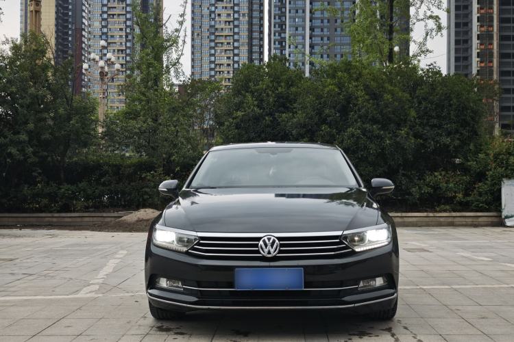Used Volkswagen Magotan 2019 330TSI DSG Luxury Model China V Standard Exterior 2