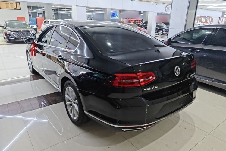 Used Volkswagen Magotan 2019 330TSI DSG Leading Model China VI Standard Exterior 2