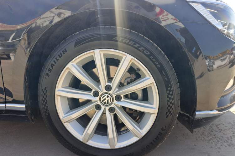 Used Volkswagen Magotan 2019 330TSI DSG Leading Model China VI Standard Exterior 2