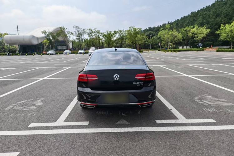 Used Volkswagen Magotan 2019 330TSI DSG Luxury Version China VI Standard Exterior 2