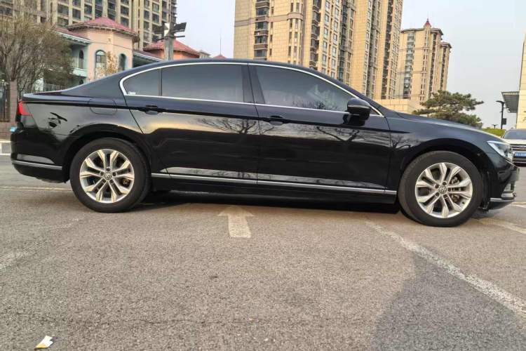 Used Volkswagen Magotan 2019 330TSI DSG Luxury Version China VI Standard Exterior 2