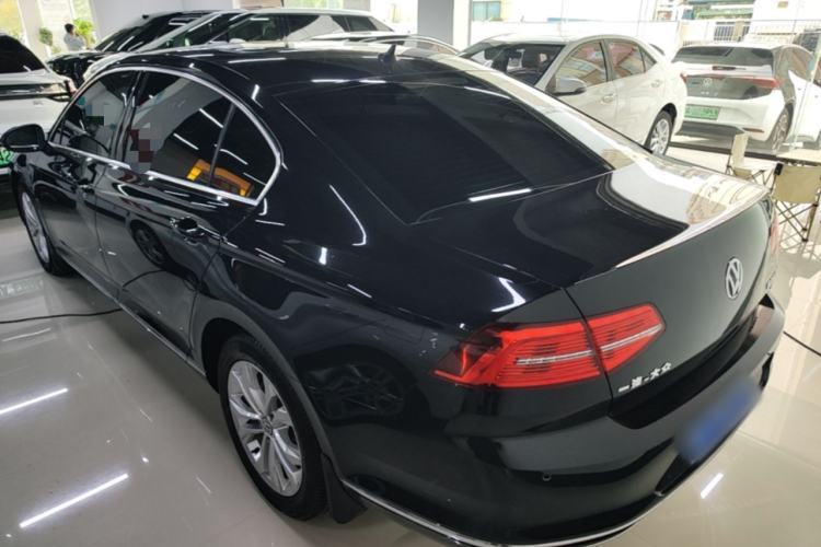 Used Volkswagen Magotan 2019 330TSI DSG Luxury Model China V Standard Exterior 2