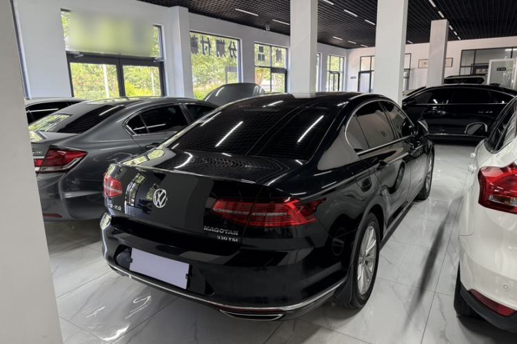 Used Volkswagen Magotan 2019 330TSI DSG Leading Model China VI Standard Exterior 3