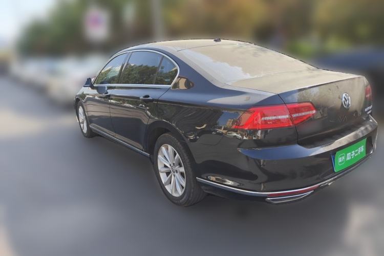 Used Volkswagen Magotan 2019 330TSI DSG Leading Model China VI Standard Exterior 3