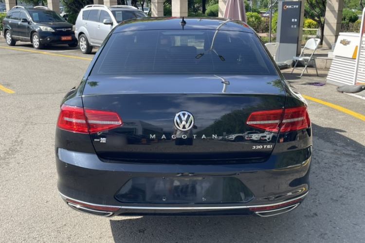 Used Volkswagen Magotan 2019 330TSI DSG Luxury Version China VI Standard Exterior 3