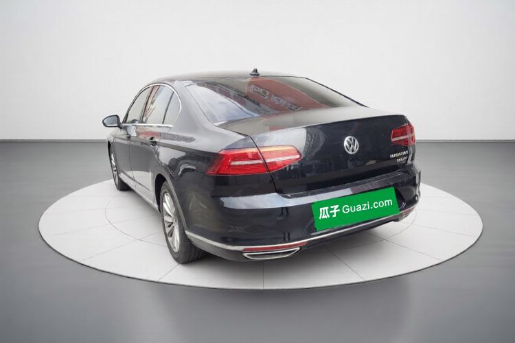Used Volkswagen Magotan 2019 330TSI DSG Leading Model China VI Standard Exterior 3