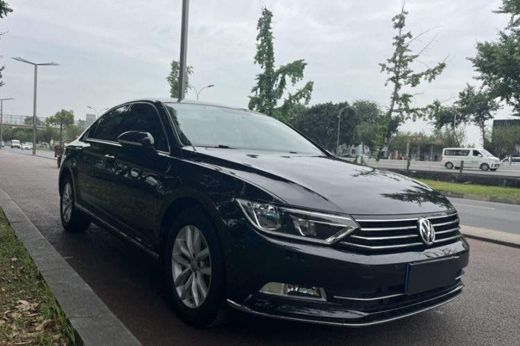 Used Volkswagen Magotan 2019 280TSI DSG Comfort Model China VI Standard Exterior 3