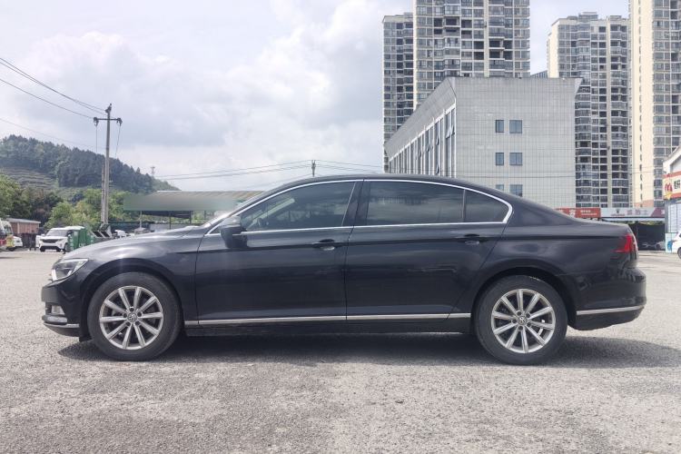 Used Volkswagen Magotan 2019 280TSI DSG Leading Model China VI Standard Exterior 3