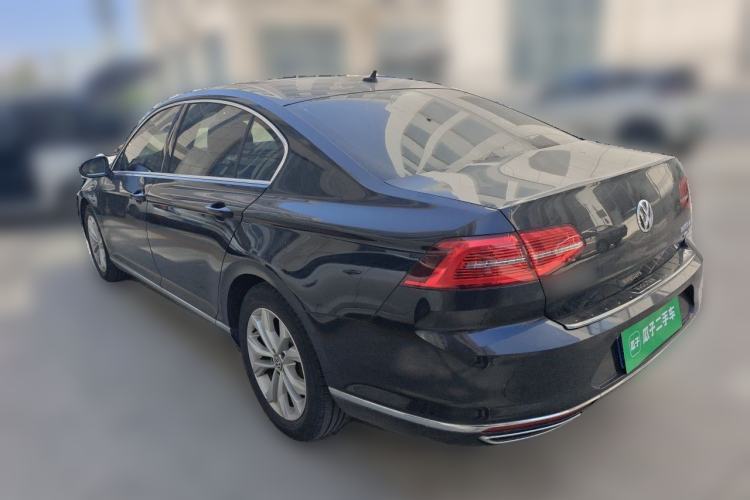 Used Volkswagen Magotan 2019 330TSI DSG Luxury Version China VI Standard Exterior 3