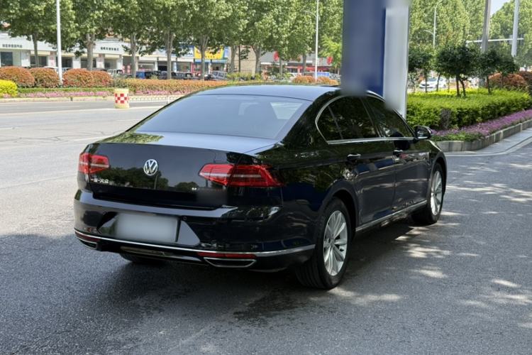Used Volkswagen Magotan 2019 330TSI DSG Leading Model China VI Standard Exterior 3