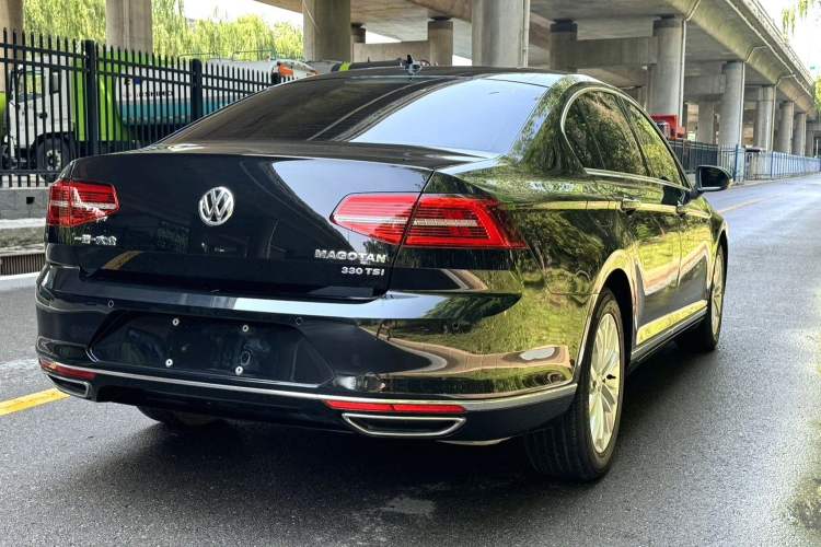 Used Volkswagen Magotan 2019 330TSI DSG Luxury Version China VI Standard Exterior 3