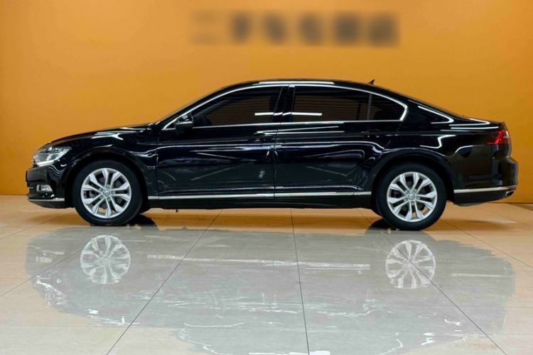 Used Volkswagen Magotan 2019 330TSI DSG Luxury Model China V Standard Exterior 3