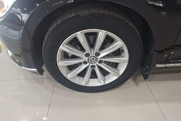 Used Volkswagen Magotan 2019 280TSI DSG Leading Model China VI Standard Exterior 4