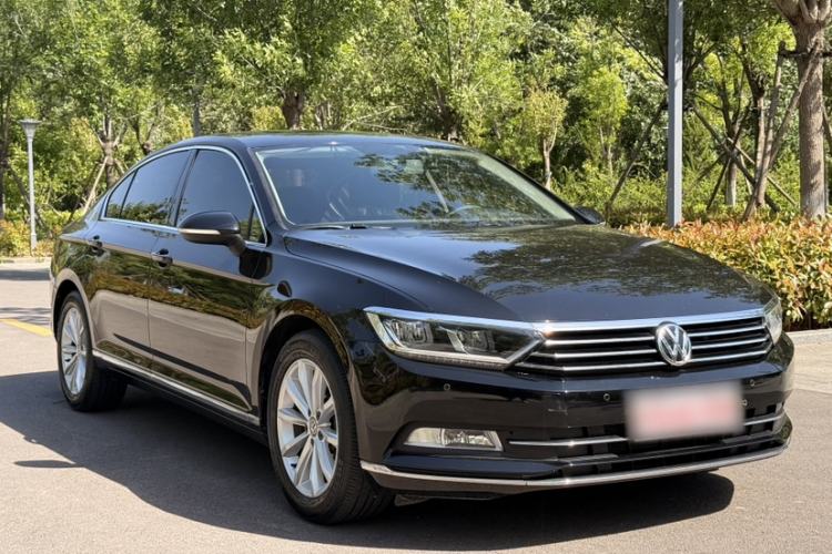 Used Volkswagen Magotan 2019 330TSI DSG Leading Model China VI Standard Exterior 4