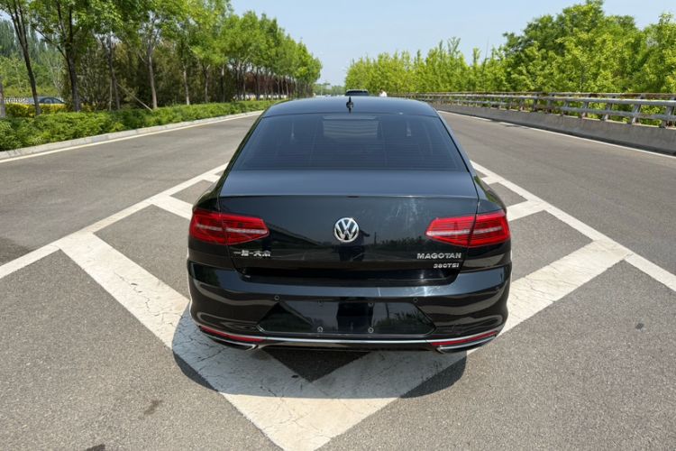 Used Volkswagen Magotan 2019 380TSI DSG Luxury Model China V Standard Exterior 4