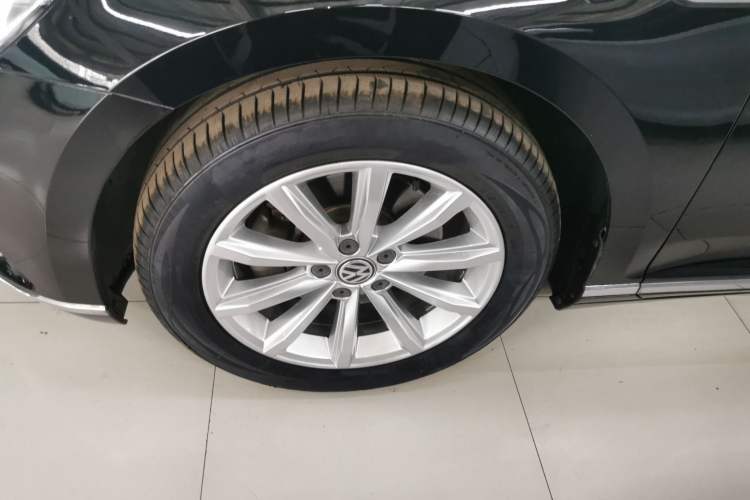 Used Volkswagen Magotan 2019 280TSI DSG Leading Model China V Standard Exterior 4