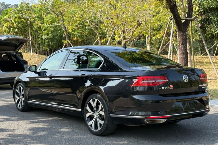 Used Volkswagen Magotan 2019 380TSI DSG Flagship Version China VI Standard Exterior 4