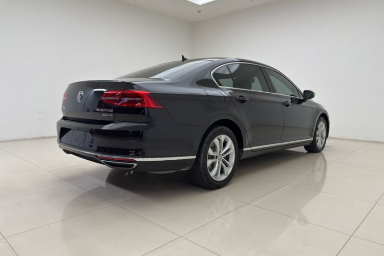 Used Volkswagen Magotan 2019 330TSI DSG Luxury Version China VI Standard Exterior 4