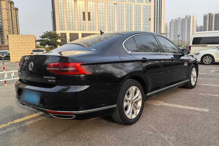 Used Volkswagen Magotan 2019 330TSI DSG Luxury Version China VI Standard Exterior 4