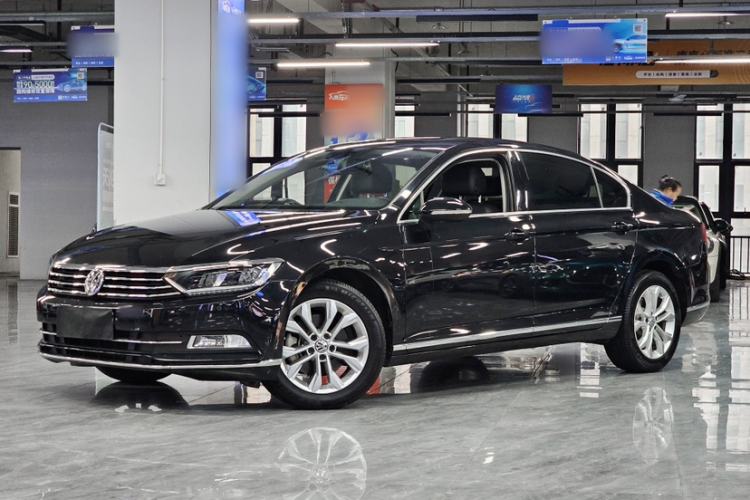 Used Volkswagen Magotan 2019 330TSI DSG Luxury Model China V Standard Exterior 5
