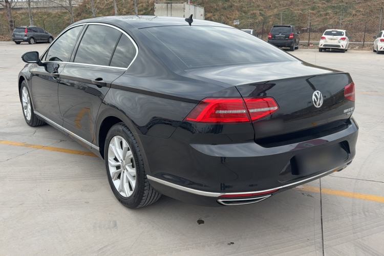 Used Volkswagen Magotan 2019 330TSI DSG Luxury Version China VI Standard Exterior 5