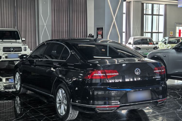 Used Volkswagen Magotan 2019 330TSI DSG Luxury Version China VI Standard Exterior 5