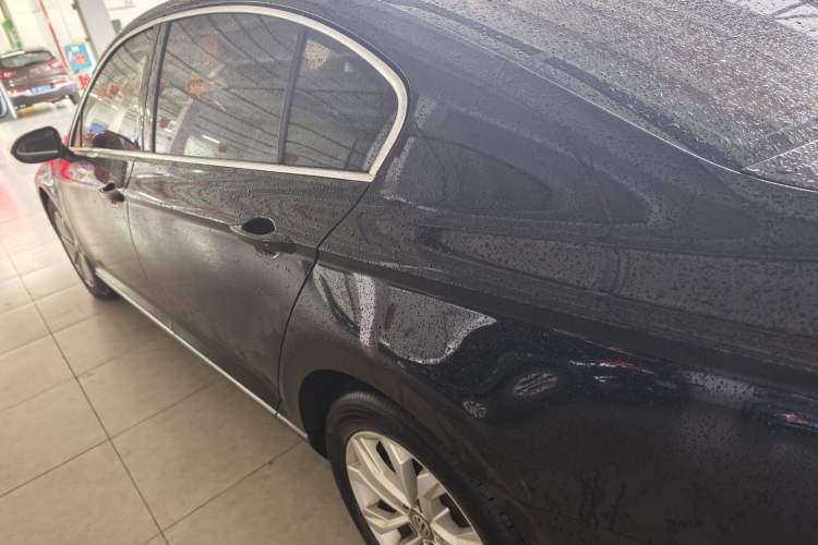 Used Volkswagen Magotan 2019 330TSI DSG Luxury Version China VI Standard Exterior 5