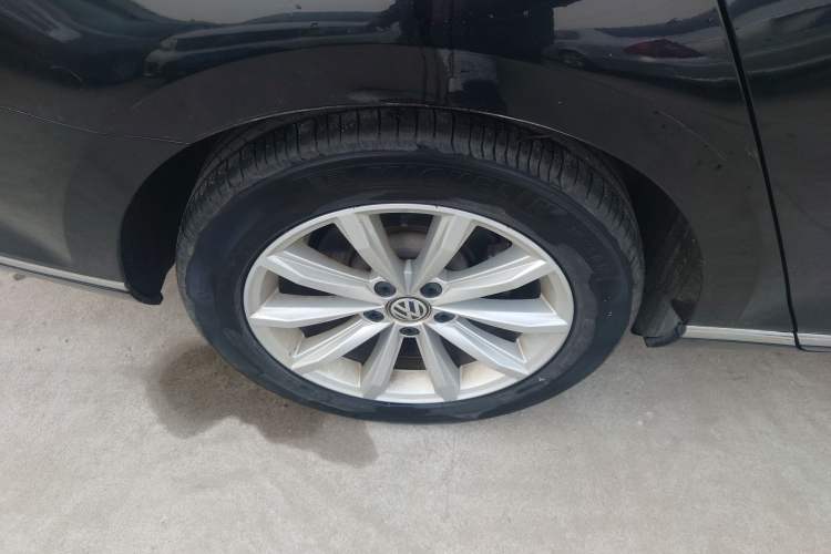 Used Volkswagen Magotan 2019 330TSI DSG Leading Model China VI Standard Exterior 5