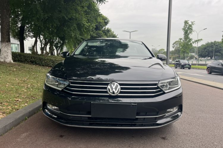 Used Volkswagen Magotan 2019 280TSI DSG Comfort Model China VI Standard Exterior 5