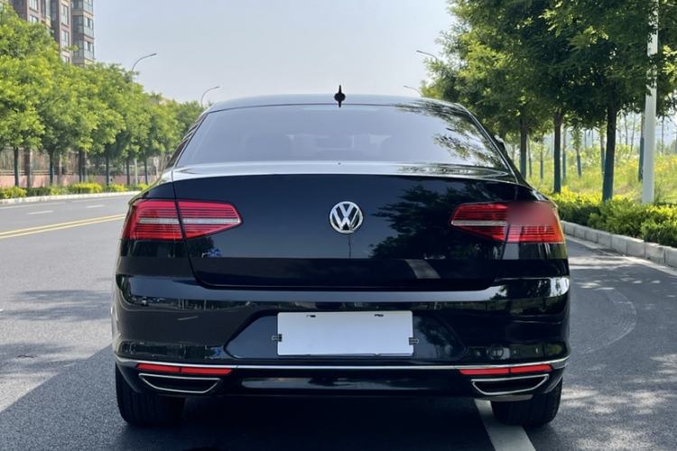 Used Volkswagen Magotan 2019 330TSI DSG Luxury Model China V Standard Exterior 5