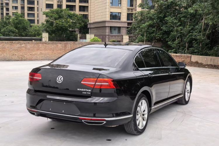 Used Volkswagen Magotan 2019 330TSI DSG Luxury Version China VI Standard Exterior 5