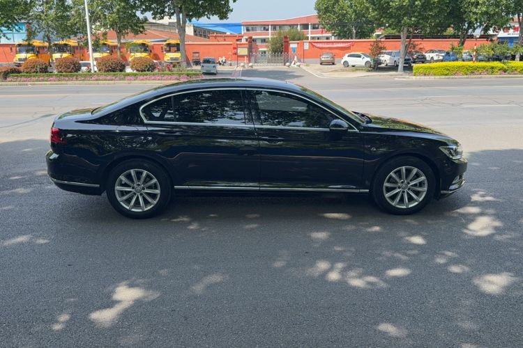 Used Volkswagen Magotan 2019 330TSI DSG Leading Model China VI Standard Exterior 5