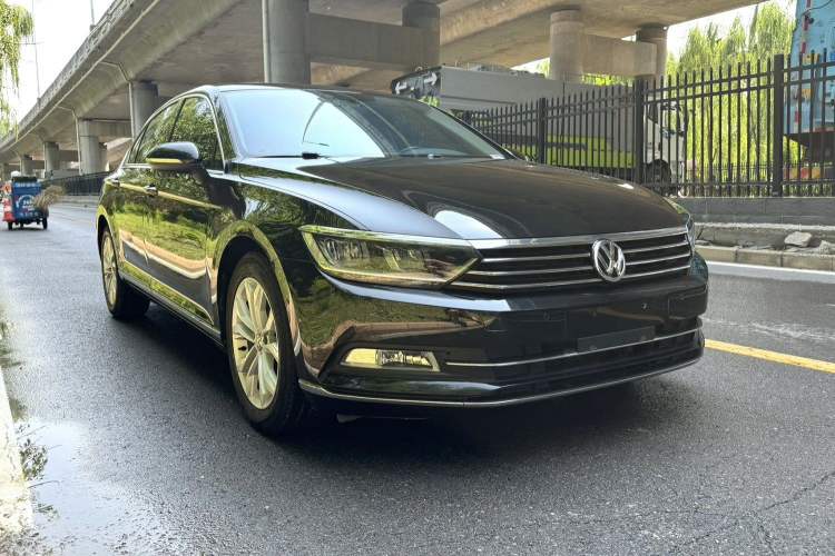 Used Volkswagen Magotan 2019 330TSI DSG Luxury Version China VI Standard Exterior 5