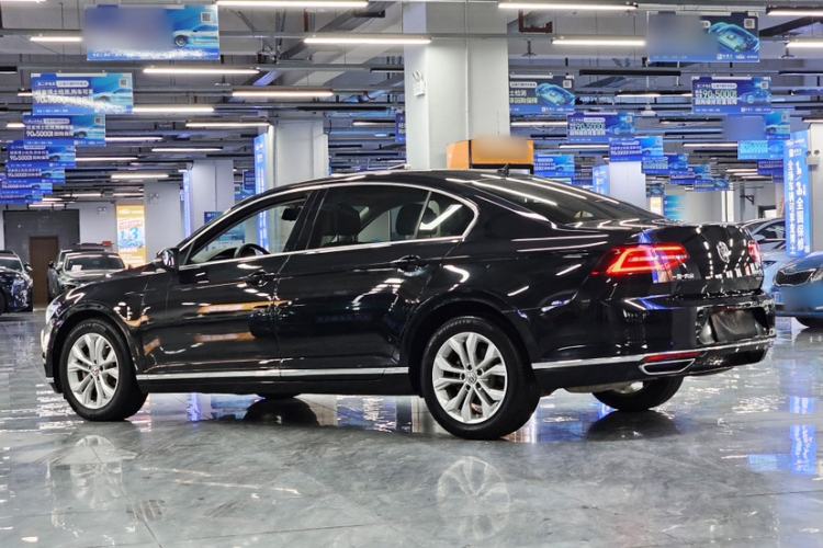 Used Volkswagen Magotan 2019 330TSI DSG Luxury Model China V Standard Exterior 6