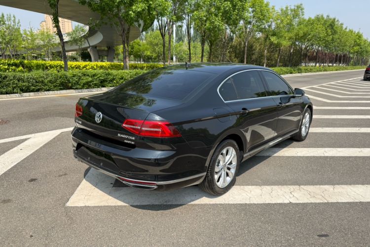 Used Volkswagen Magotan 2019 380TSI DSG Luxury Model China V Standard Exterior 6