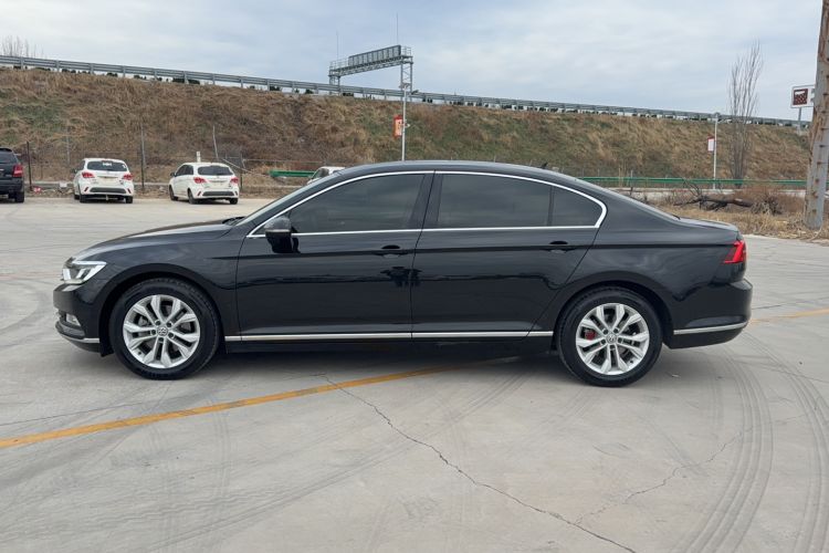 Used Volkswagen Magotan 2019 330TSI DSG Luxury Version China VI Standard Exterior 6