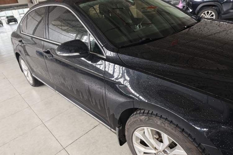 Used Volkswagen Magotan 2019 330TSI DSG Luxury Version China VI Standard Exterior 6