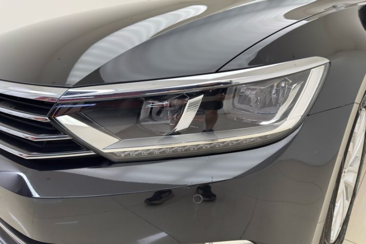 Used Volkswagen Magotan 2019 330TSI DSG Luxury Version China VI Standard Exterior 6