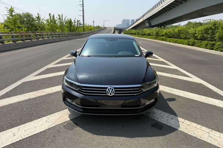 Used Volkswagen Magotan 2019 330TSI DSG Luxury Version China VI Standard Exterior 6