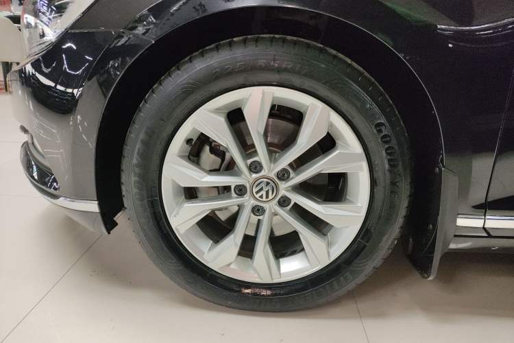 Used Volkswagen Magotan 2019 330TSI DSG Luxury Version China VI Standard Exterior 7