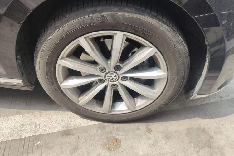 Used Volkswagen Magotan 2019 330TSI DSG Leading Model China VI Standard Exterior 7