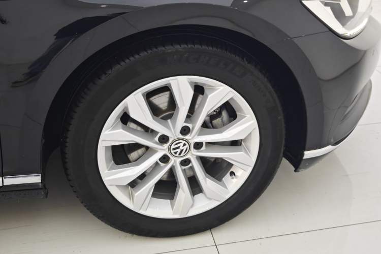 Used Volkswagen Magotan 2019 330TSI DSG Luxury Model China V Standard Exterior 7