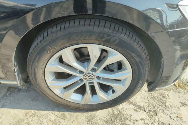 Used Volkswagen Magotan 2019 330TSI DSG Luxury Version China VI Standard Exterior 7