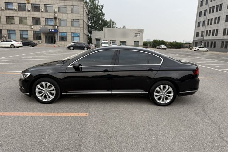 Used Volkswagen Magotan 2019 330TSI DSG Luxury Version China VI Standard Exterior 8