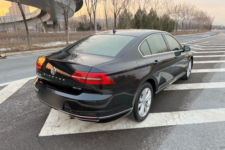 Used Volkswagen Magotan 2019 330TSI DSG Luxury Version China VI Standard Exterior 8