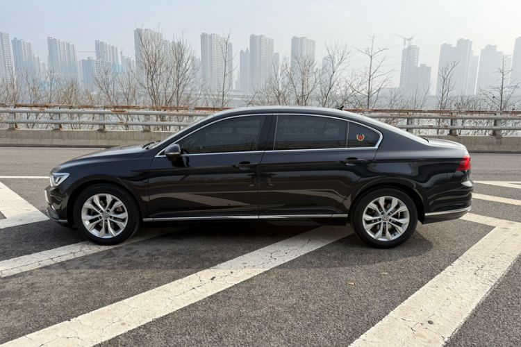 Used Volkswagen Magotan 2019 380TSI DSG Luxury Model China V Standard Exterior 9