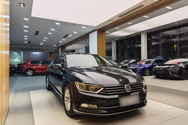 Used Volkswagen Magotan 2019 280TSI DSG Comfort Model China VI Standard Exterior 9