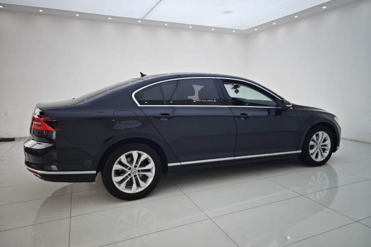 Used Volkswagen Magotan 2019 330TSI DSG Luxury Model China V Standard Exterior 9